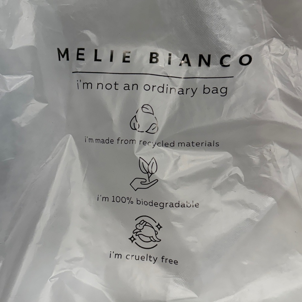 NWT Melie Bianco Dakota Women’s White Small Shoulder Bag - Picture 8 of 8